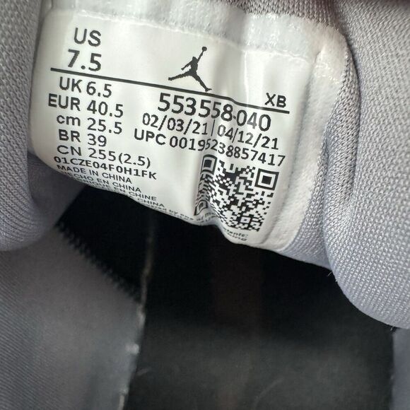 Nike Air Jordan 1 Low Black Medium Grey Size 7.5 - Picture 14 of 16